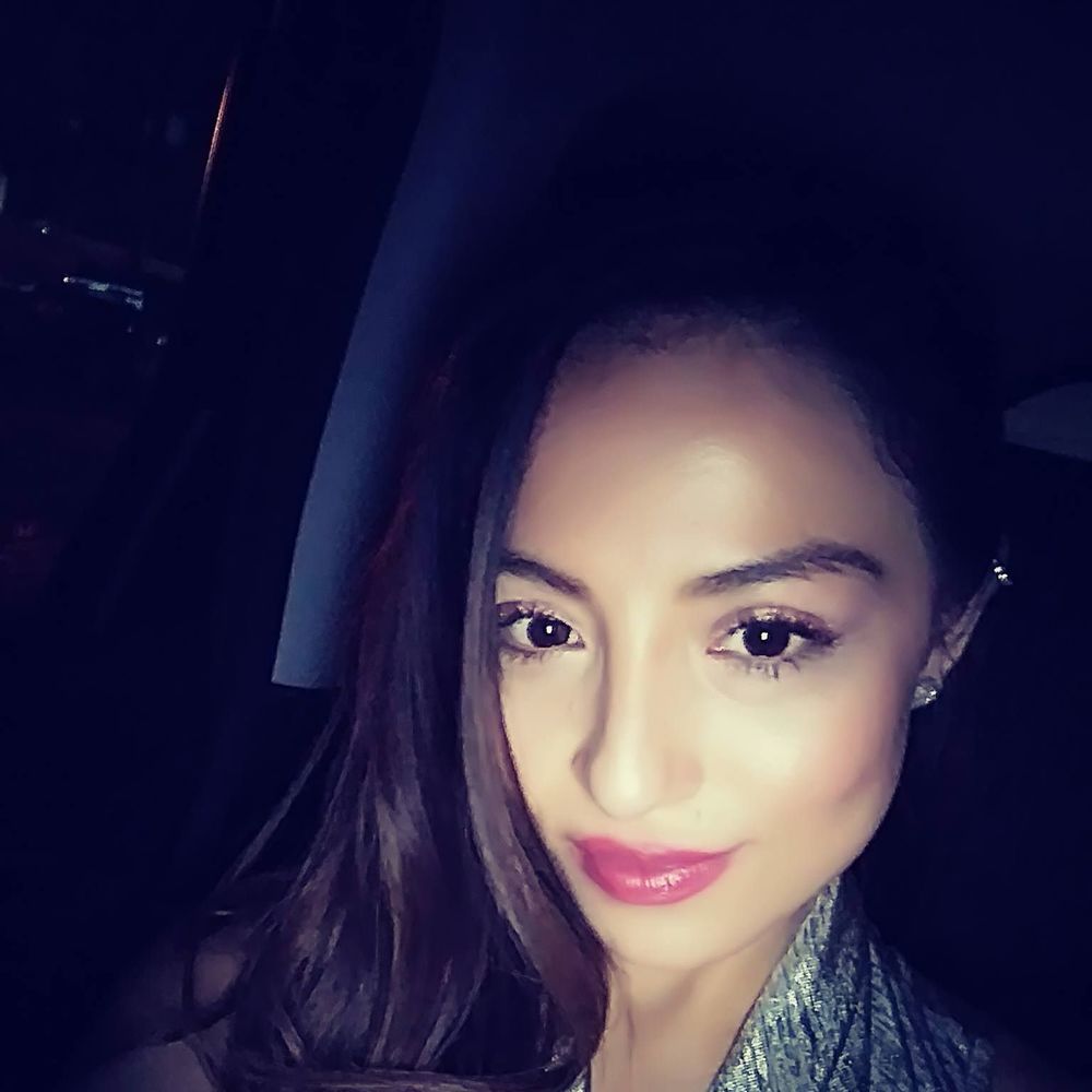 Meet your Posher, Carlotta